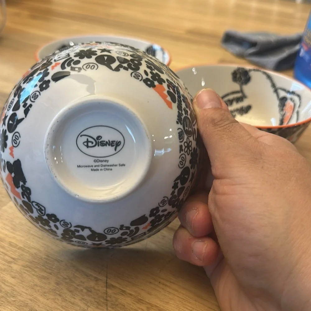 DISNEY 3 tidbit bowls